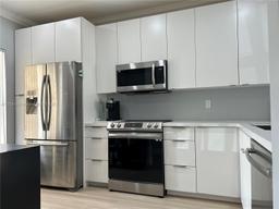 Picture of 12203 SW 6Th St # 12203, Pembroke Pines, FL 33025
