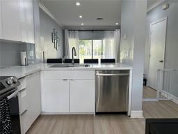 Picture of 12203 SW 6Th St # 12203, Pembroke Pines, FL 33025