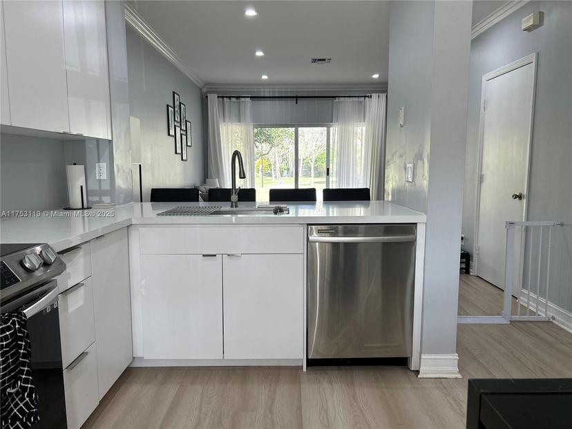 Picture of 12203 SW 6Th St # 12203, Pembroke Pines FL 33025