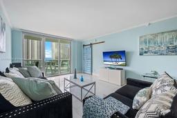 Picture of 19370 Collins Ave # 1121, Sunny Isles Beach, FL 33160