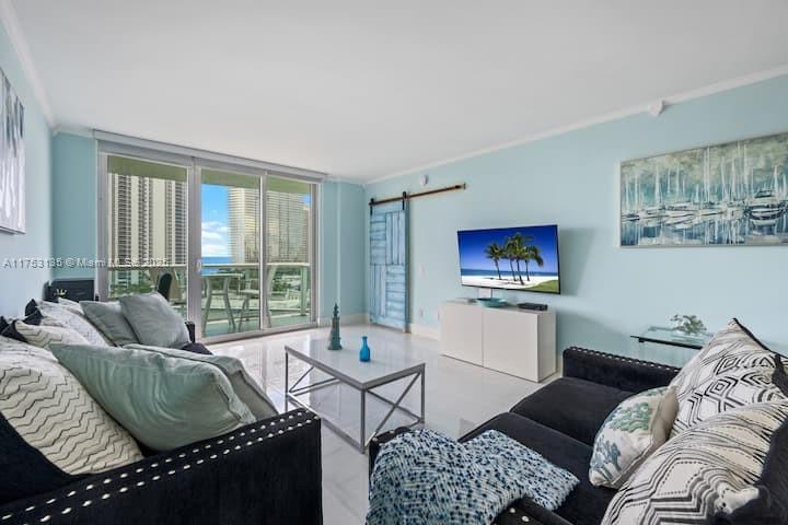 Picture of 19370 Collins Ave # 1121, Sunny Isles Beach FL 33160