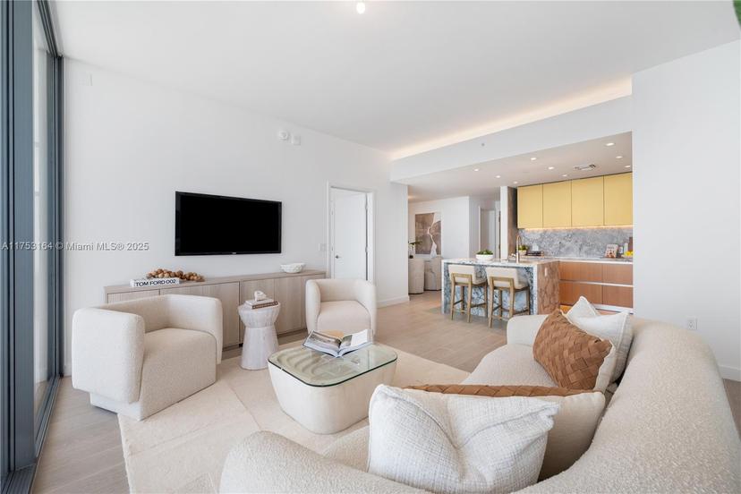 Picture of 500 Alton # 3304, Miami Beach FL 33139