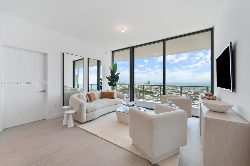 Picture of 500 Alton # 3304, Miami Beach FL 33139