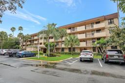 Picture of 2660 N Carambola Cir N # 305, Coconut Creek, FL 33066