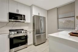 Picture of 2660 N Carambola Cir N # 305, Coconut Creek, FL 33066