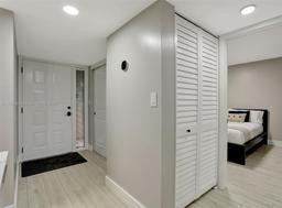 Picture of 2660 N Carambola Cir N # 305, Coconut Creek, FL 33066