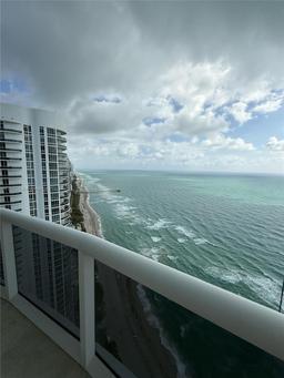 Picture of 15811 Collins Ave # 3901, Sunny Isles Beach, FL 33160