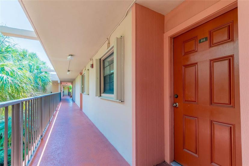 Picture of 10985 SW 107Th St # 312, Miami FL 33176