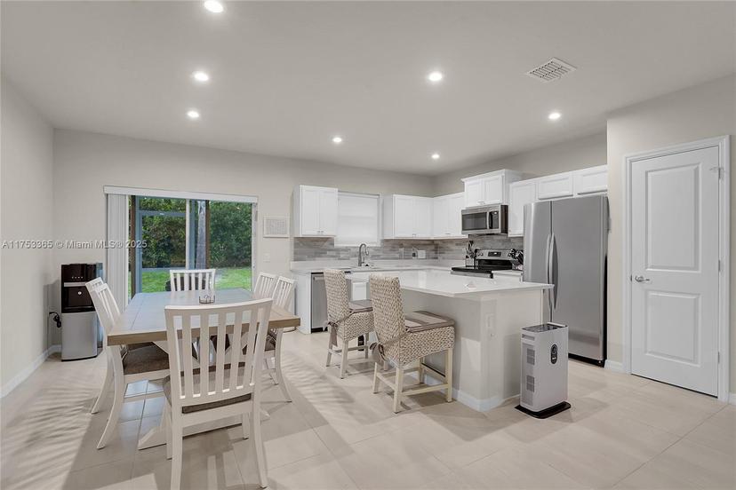 Picture of 3705 Bennington Ln, Fort Pierce FL 34981
