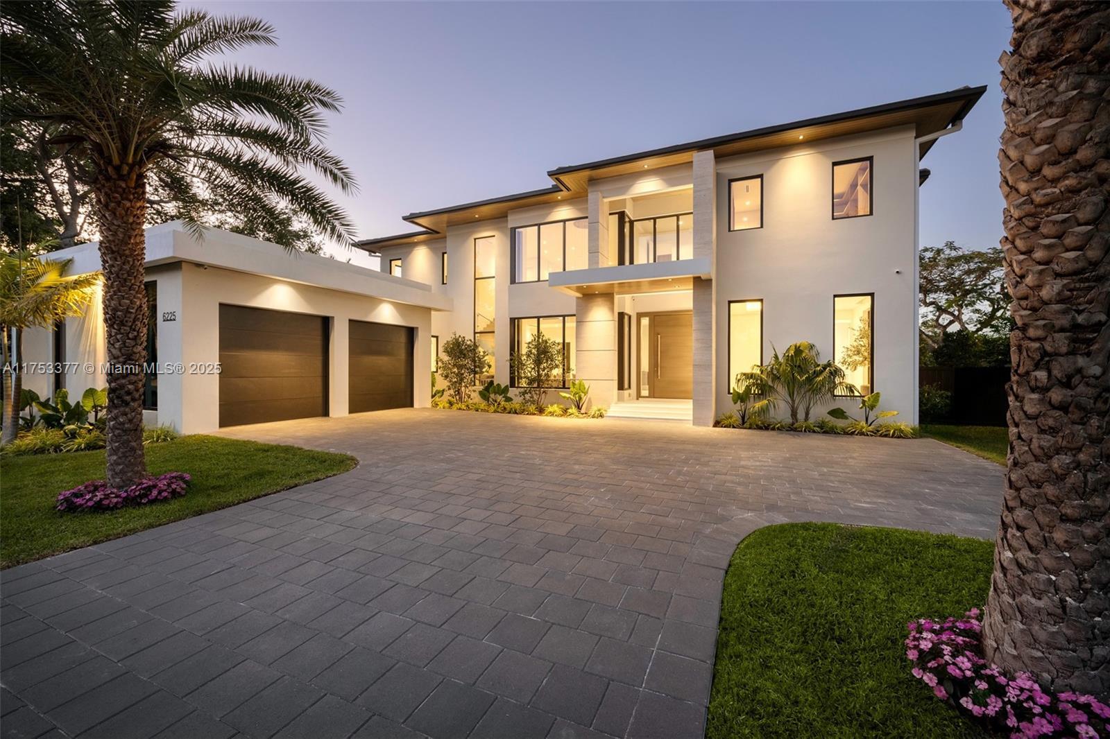 Picture of 6225 Snapper Creek Drive, Miami, FL 33143