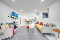 Picture of 362 Glouchester St, Boca Raton, FL 33487