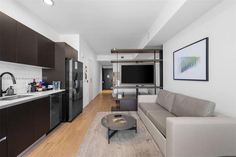 Picture of 398 NE 5Th St # 3204, Miami FL 33132