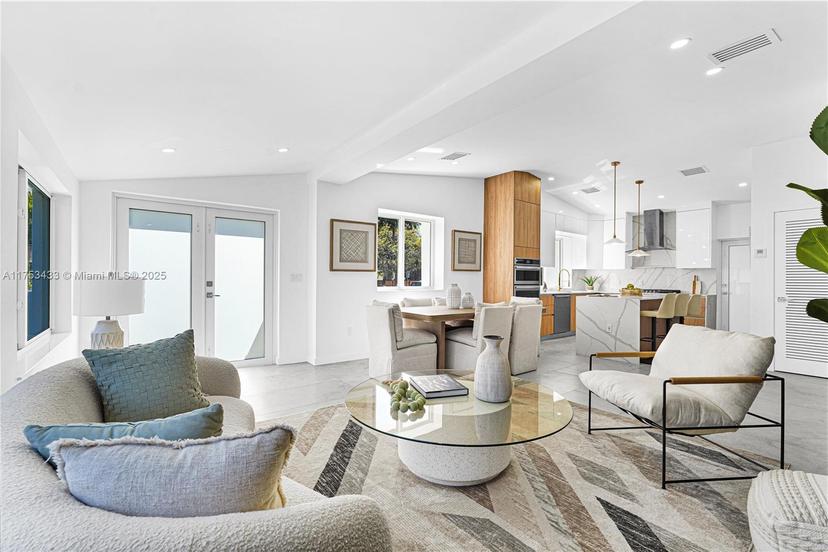 Picture of 745 W 51St St, Miami Beach FL 33140