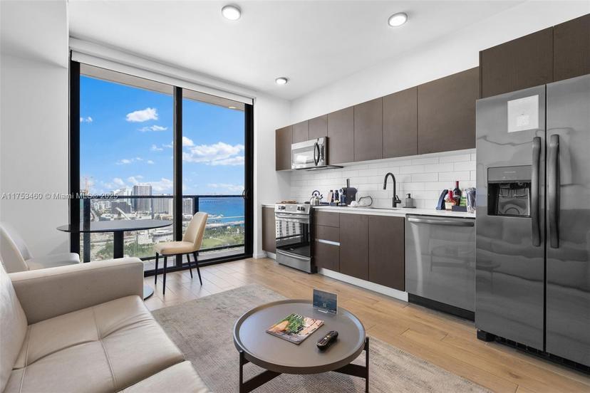 Picture of 398 NE 5Th St # 2904, Miami FL 33132