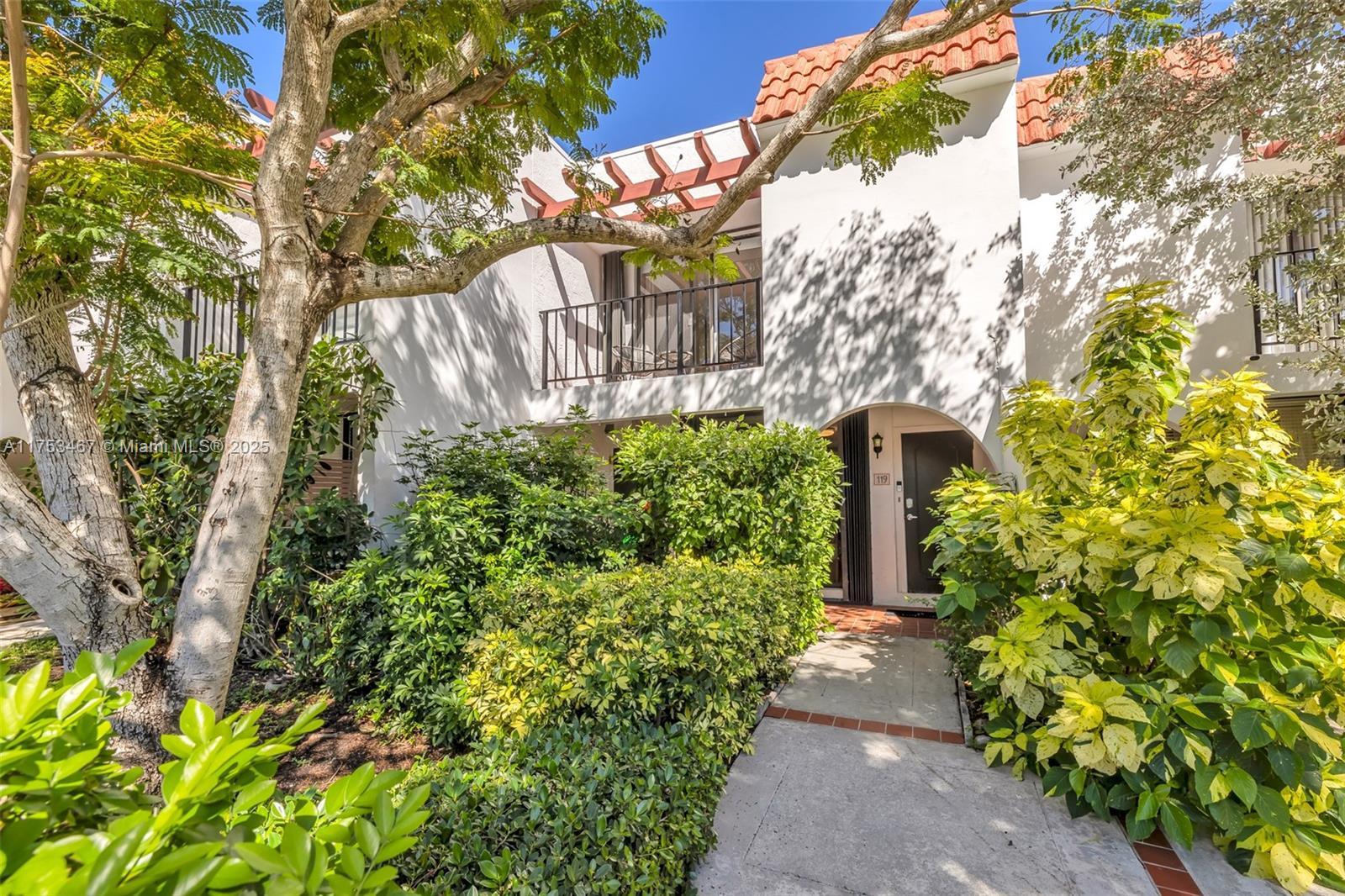 Picture of 265 Grapetree Dr # 119, Key Biscayne, FL 33149