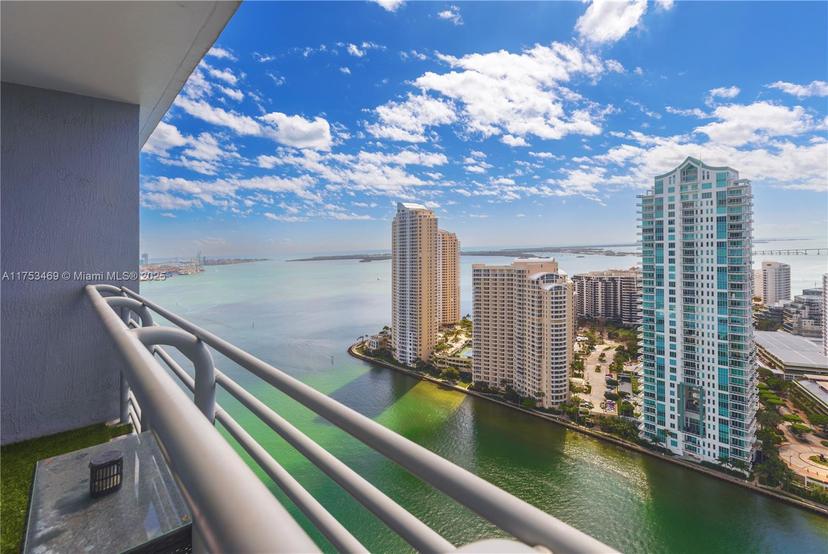 Picture of 325 S Biscayne Blvd # 3817, Miami FL 33131