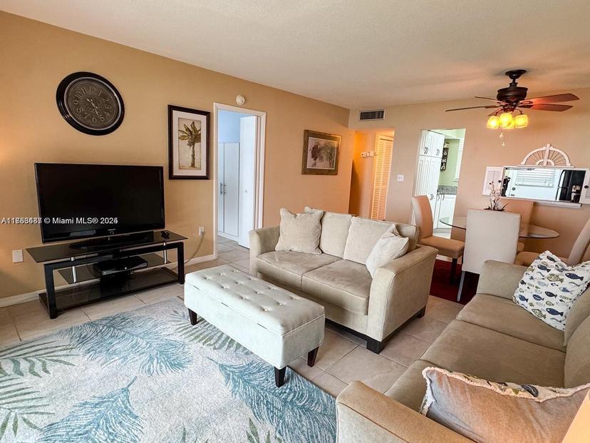 Picture of 3000 Marcos Dr # P112, Aventura FL 33160