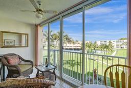 Picture of 205 SE 11Th Ter # 203, Dania Beach, FL 33004