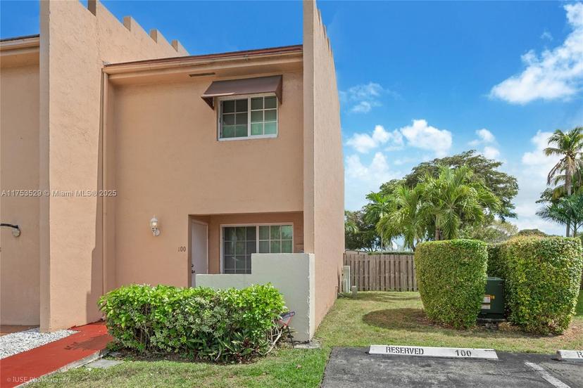 Picture of 10395 SW 154Th Cir Ct # 100, Miami FL 33196