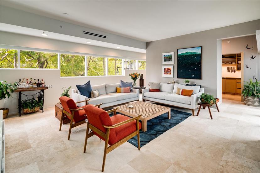 Picture of 2699 Tigertail Ave # 34, Coconut Grove FL 33133