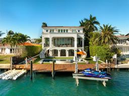 Picture of 1460 S Treasure Dr, North Bay Village, FL 33141