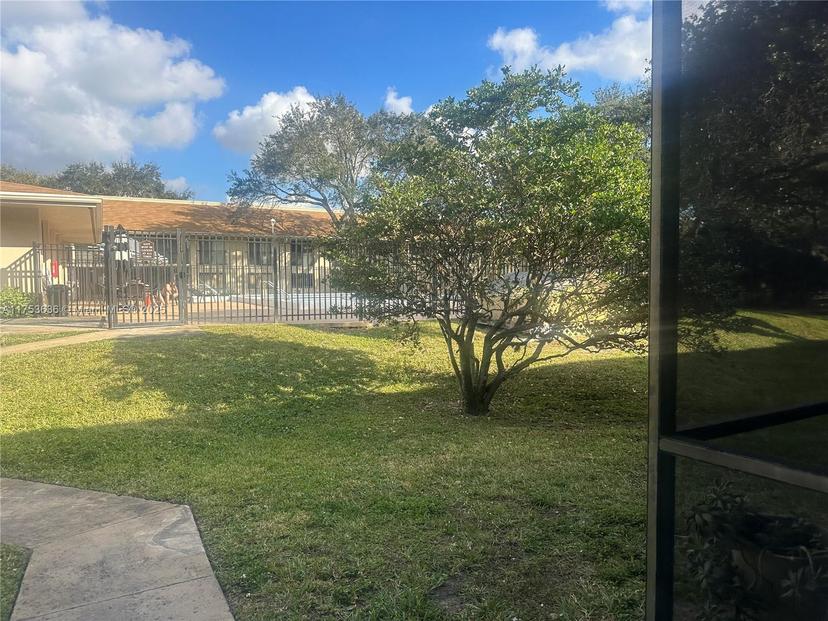 Picture of 5851 Washington St # 84, Hollywood FL 33121