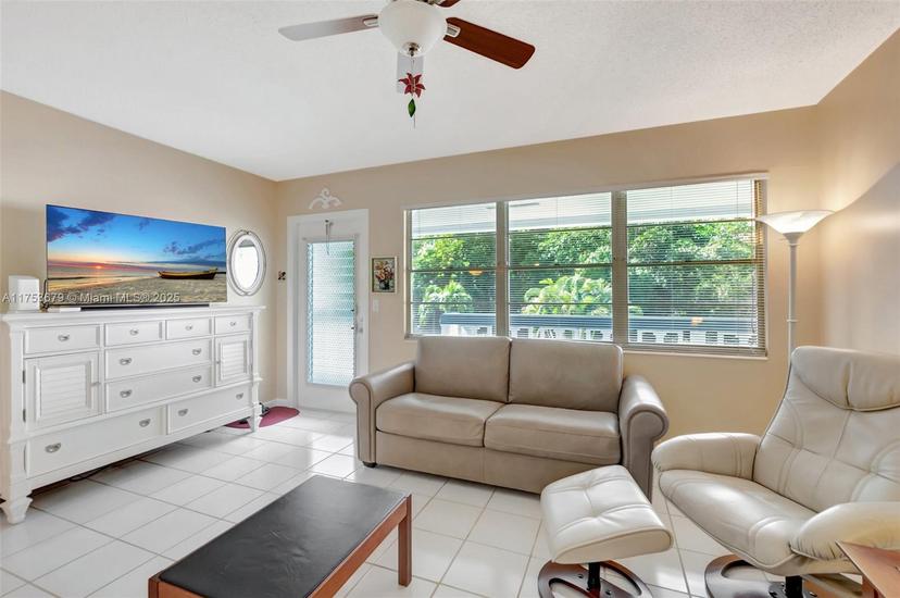 Picture of 58 E Oakridge E # 58, Deerfield Beach FL 33442