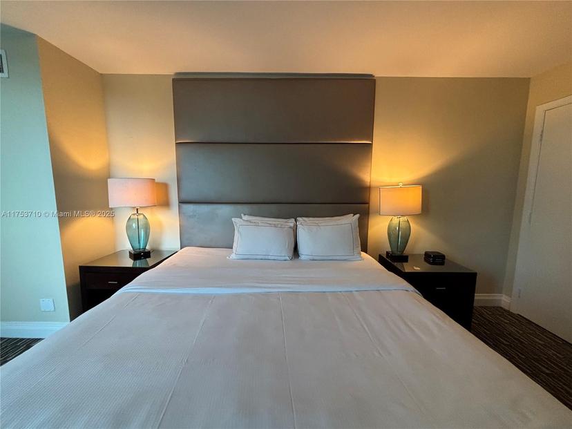 Picture of 2670 E Sunrise Blvd # 302, Fort Lauderdale FL 33304