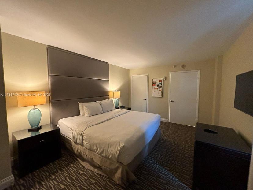 Picture of 2670 E Sunrise Blvd # 302, Fort Lauderdale FL 33304