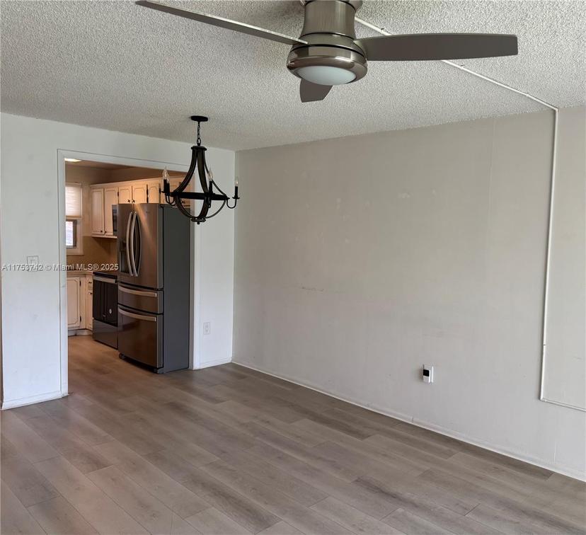 Picture of 8020 N Sunrise Lakes Dr # 112, Sunrise FL 33322