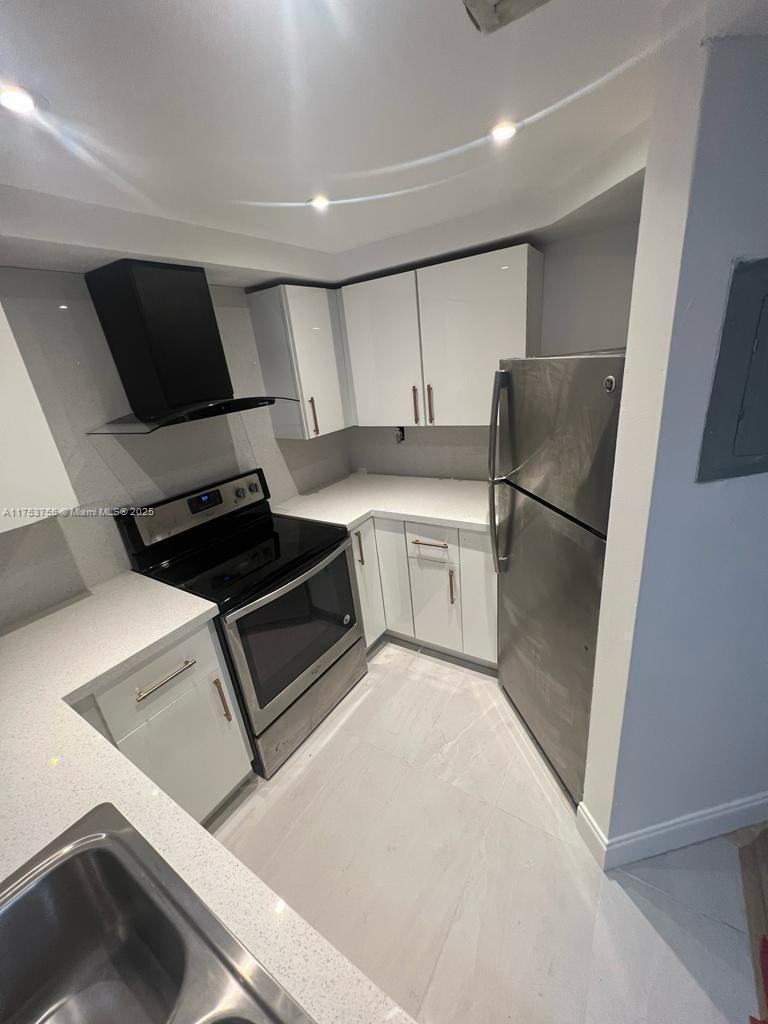 Picture of 8305 SW 152Nd Ave # 114, Miami FL 33193