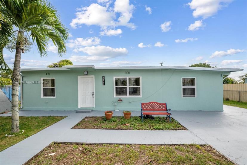 Picture of 15300 Leisure Dr, Homestead FL 33033