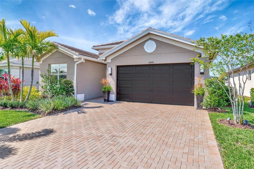 Picture of 11808 SW Silverlake Falls Dr, Port St. Lucie FL 34987