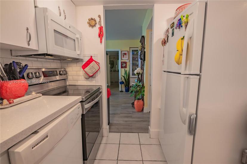 Picture of 3625 N Country Club Dr # 808, Aventura FL 33180