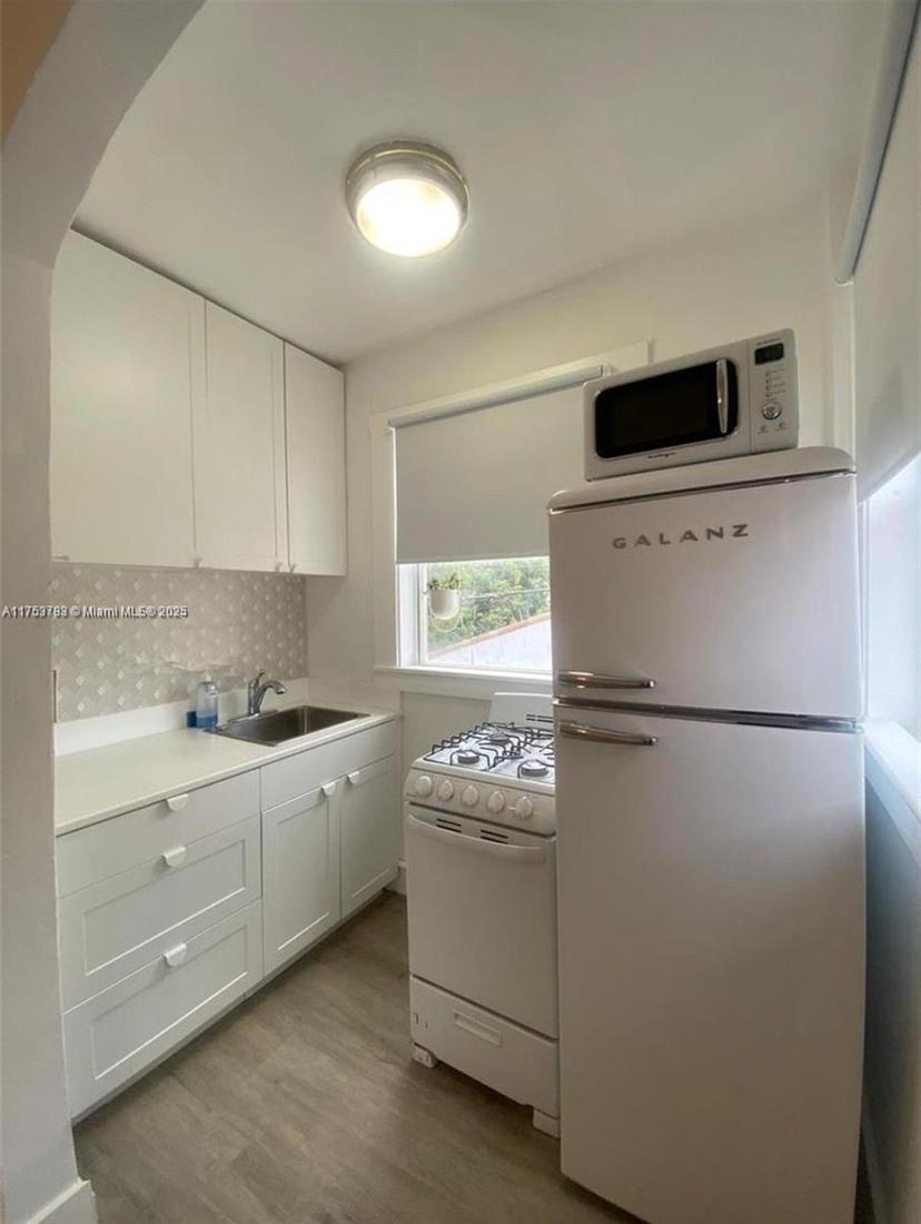 Picture of 642 Michigan Ave # 18, Miami Beach FL 33139