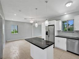 Picture of 3431 Jackson Blvd, Fort Lauderdale, FL 33312
