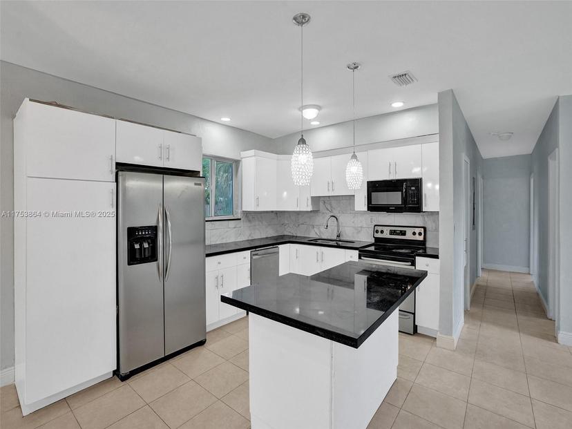 Picture of 3431 Jackson Blvd, Fort Lauderdale FL 33312