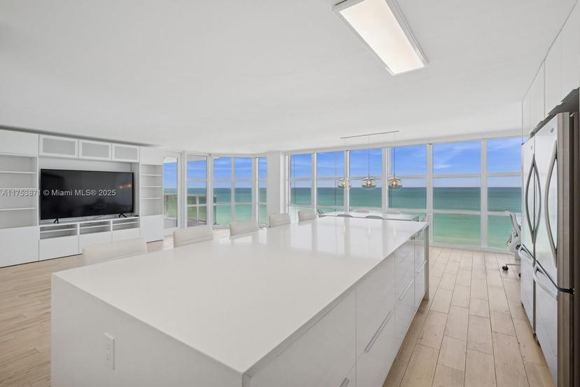 Picture of 6423 Collins Ave # 1006, Miami Beach FL 33141