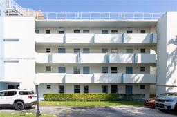Picture of 1701 NE 191St St # A111, Miami, FL 33179