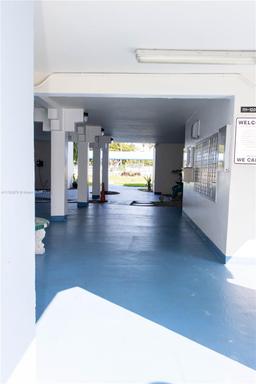 Picture of 1701 NE 191St St # A111, Miami, FL 33179