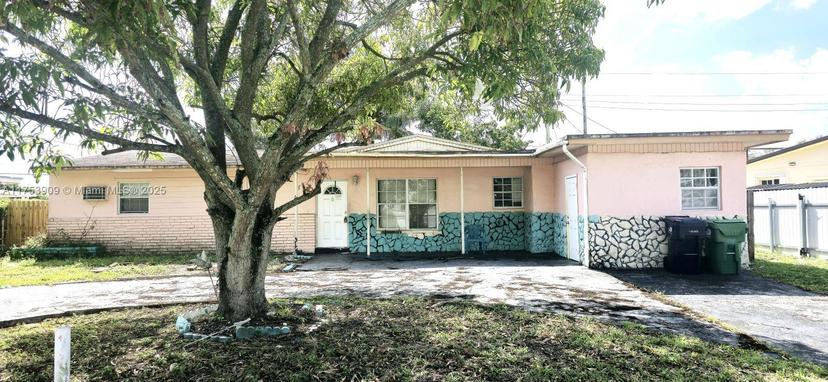 Picture of 4490 NW 171St Ter, Miami Gardens FL 33055