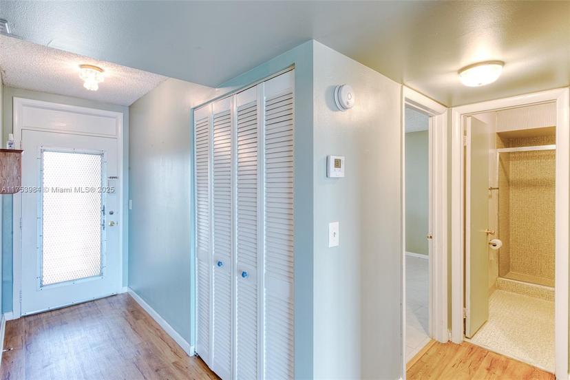 Picture of 2901 NW 46Th Ave # 409, Lauderdale Lakes FL 33313