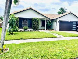 Picture of 10111 SW 16Th Ct, Davie, FL 33324