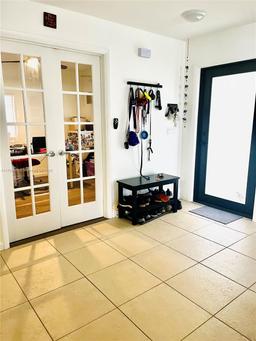 Picture of 10111 SW 16Th Ct, Davie, FL 33324