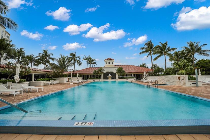 Picture of 19900 E Country Club Dr # 616, Aventura FL 33180