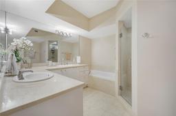 Picture of 19900 E Country Club Dr # 616, Aventura, FL 33180