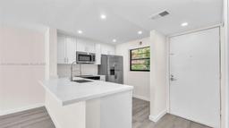 Picture of 10985 SW 107Th St # 103, Miami, FL 33176