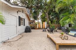 Picture of 3180 Plaza St, Miami, FL 33133
