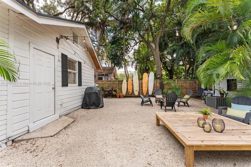 Picture of 3180 Plaza St, Miami FL 33133