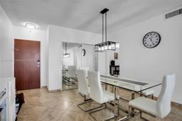 Picture of 3901 S Ocean Dr # 8M, Hollywood, FL 33019